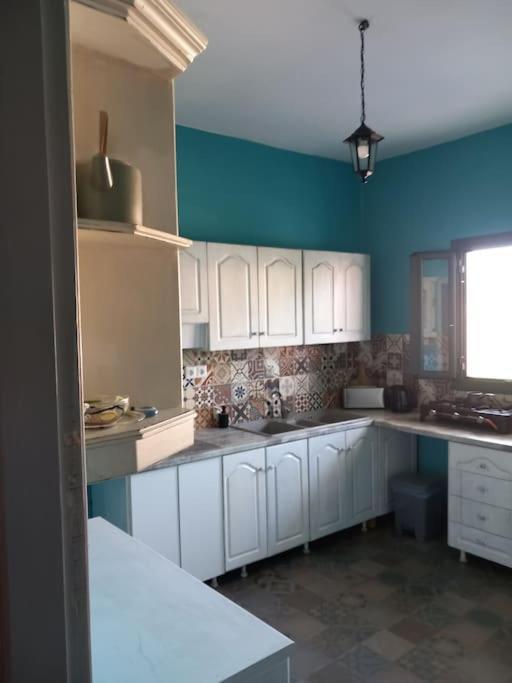 Stoupa Beachside Retro Apartment Екстер'єр фото