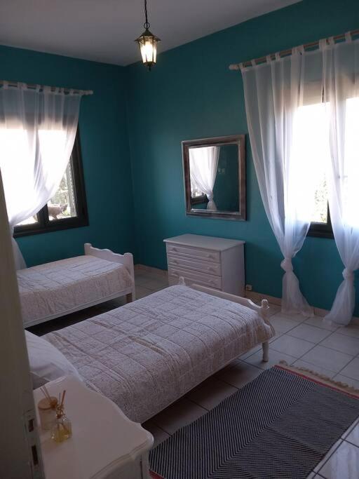 Stoupa Beachside Retro Apartment Екстер'єр фото
